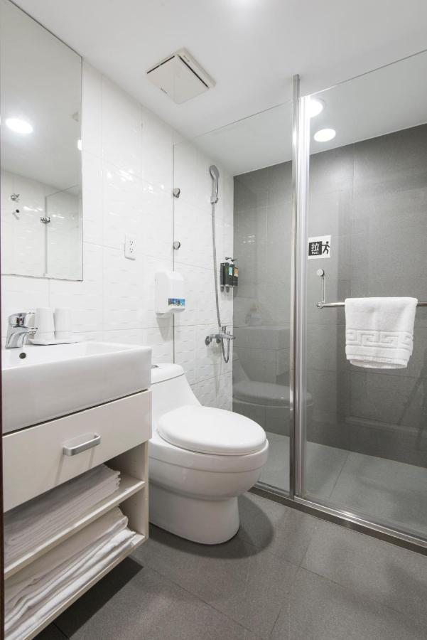 Sparrow Hotel Taichung Eksteriør bilde