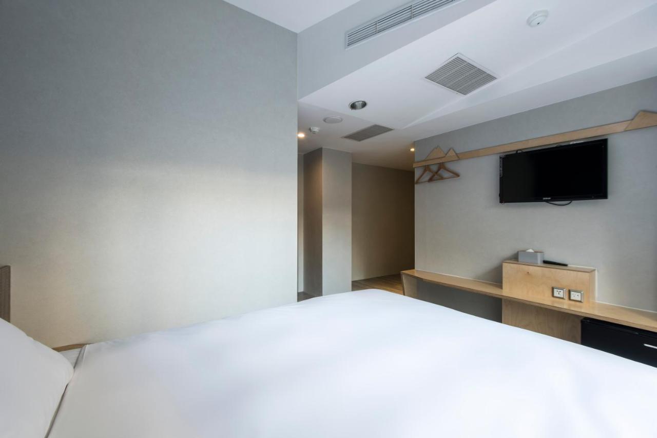 Sparrow Hotel Taichung Eksteriør bilde